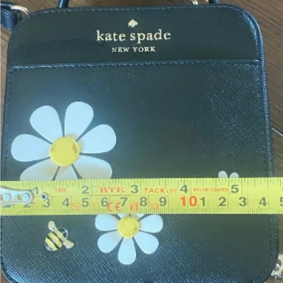 Kate Spade ♠️ Limited Edition! ♠️ CUTE! Crossbody with removable strap. - Picture 4 of 7